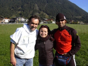 Mit Chris und Gleitschirmweltmeisterflieger Mike